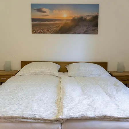 Aurora By Interhome *